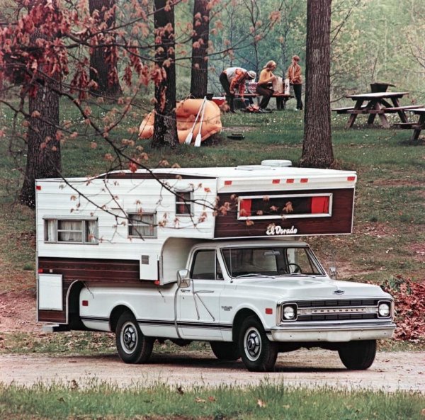 CHEVY C20 Camper Special -1969