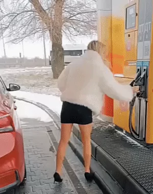 Блондинка