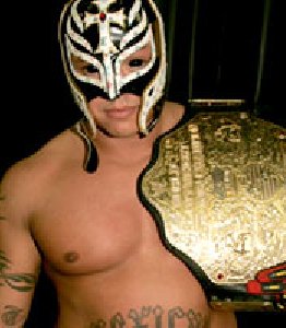 Rey Mysterio-Batista01