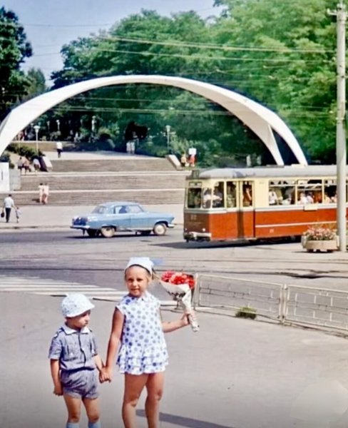 Г. Винница, вход в центральный парк