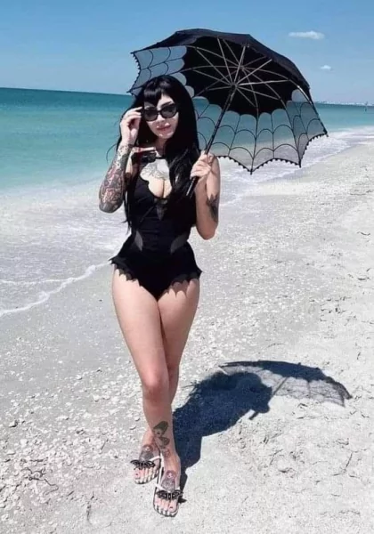 23 sea girl